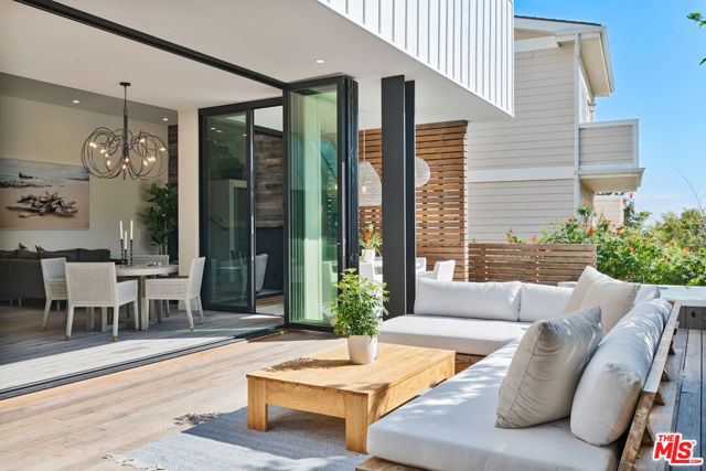 31866 Seafield Drive, Malibu CA: https://media.crmls.org/mediaz/c277874b-f0cd-4625-8ee9-22909c27f9c3.jpg