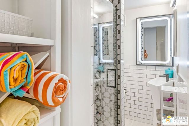 22900 S Palm Canyon Drive, Palm Springs CA: https://media.crmls.org/mediaz/c2778854-038a-41cd-ab04-4405e438dd07.jpg