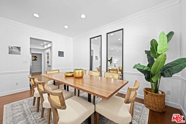 11928 Kiowa Avenue, Los Angeles CA: https://media.crmls.org/mediaz/c27857ce-7ec6-49ff-bc2a-caa6eafe2674.jpg