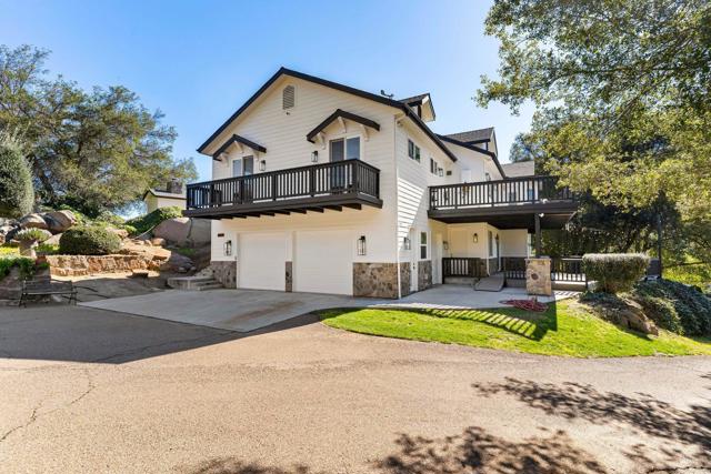 Detail Gallery Image 9 of 36 For 14671 Mussey Grade Rd, Ramona,  CA 92065 - 9 Beds | 6 Baths