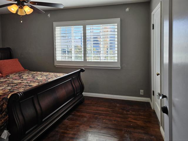 425 E 16Th St, National City CA: https://media.crmls.org/mediaz/c279b5d2-a50c-4883-9359-a62d3afdfe86.jpg