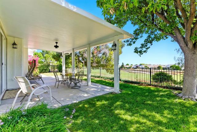 779 Franklin Drive, Brentwood CA: https://media.crmls.org/mediaz/c279c416-379c-4af3-a7c6-21efb9ed02c9.jpg