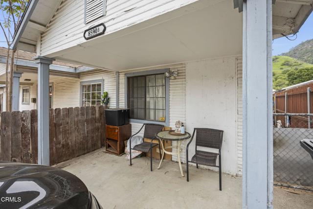 8590 N Ventura Avenue, Ventura CA: https://media.crmls.org/mediaz/c279e056-2b8d-41ea-adbb-2d52166b3402.jpg