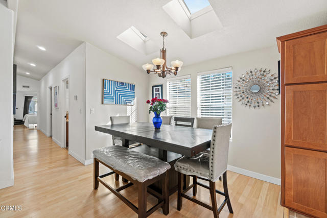 Detail Gallery Image 12 of 40 For 24 via Rosal #24,  Camarillo,  CA 93012 - 2 Beds | 2 Baths