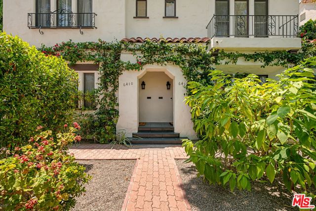 6410 W 6th Street, Los Angeles CA: https://media.crmls.org/mediaz/c27cc30d-c975-44a3-bbe5-20e79982bf7e.jpg