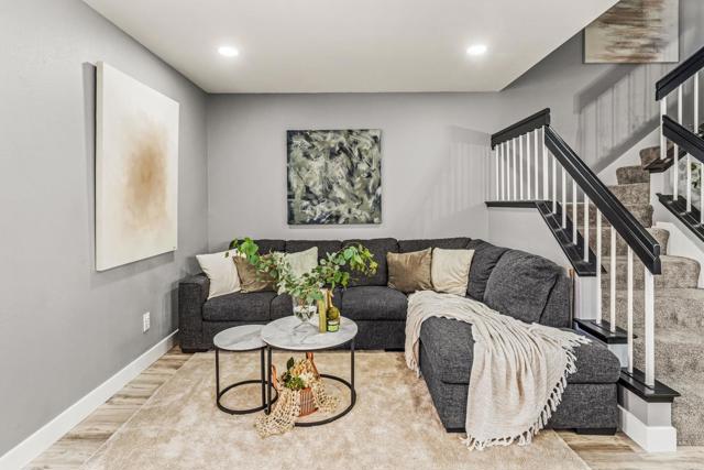 Detail Gallery Image 11 of 23 For 2240 Kings View Cir, Spring Valley,  CA 91977 - 2 Beds | 2/1 Baths