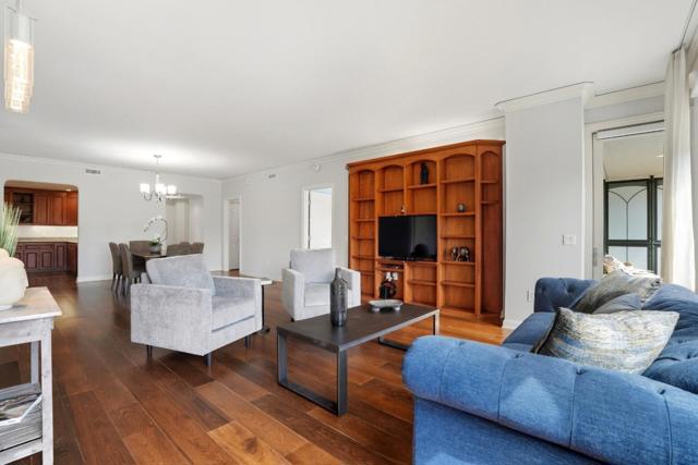 10 Crystal Springs Road, San Mateo CA: https://media.crmls.org/mediaz/c27e4017-2d50-4d6d-a55c-bb5102ef40b1.jpg