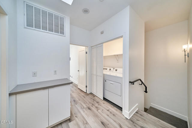 Detail Gallery Image 26 of 42 For 4201 Pennsylvania Ave #C2,  Glendale,  CA 91214 - 4 Beds | 4 Baths