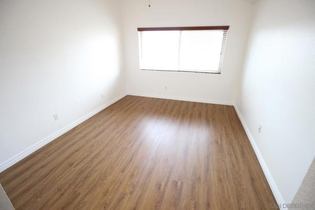 3935 Nobel Dr, San Diego CA: https://media.crmls.org/mediaz/c27f9b16-1bfb-4c7b-86bf-5df2fc106095.jpg