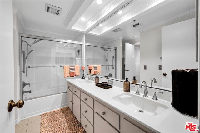 2700 Lawrence Crossley Road #83, Palm Springs, CA 92264