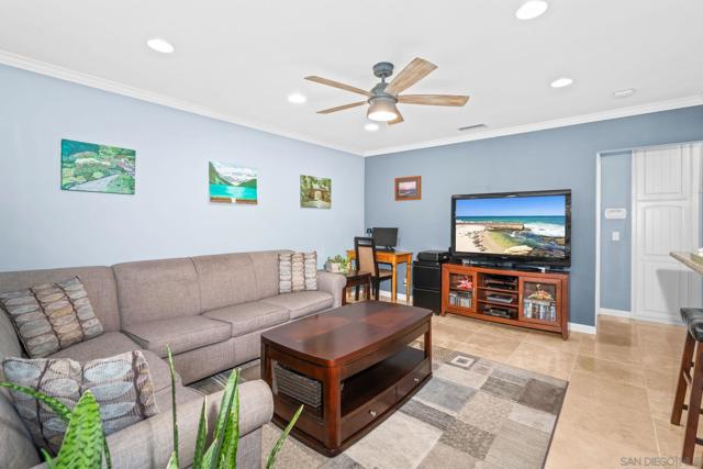 1733 Hornblend St, San Diego CA: https://media.crmls.org/mediaz/c28011f5-7650-435b-a007-7c689c569424.jpg