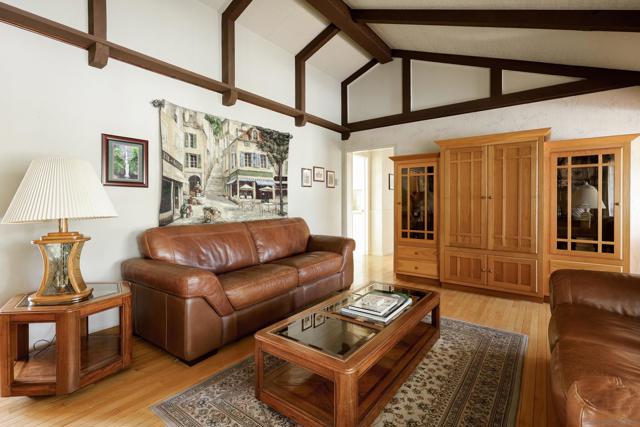 8550 Roach Drive, La Mesa CA: https://media.crmls.org/mediaz/c280cd0d-a6a5-4536-aab3-7c01cfe72bd2.jpg