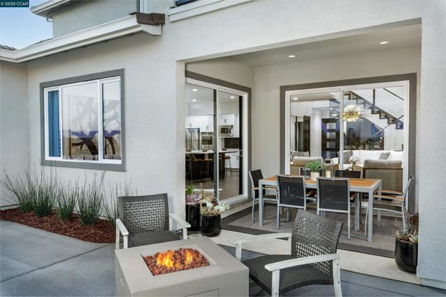 16177 Poulson Court, Lathrop CA: https://media.crmls.org/mediaz/c280ceaa-676e-4a99-8440-4af3ee34f17f.jpg
