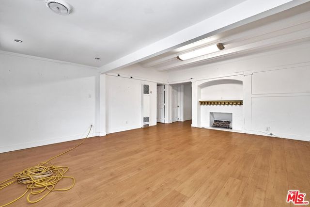 1612 Arlington Avenue, Los Angeles CA: https://media.crmls.org/mediaz/c280d9cb-9f27-4a46-bcbe-b11043d7f34c.jpg
