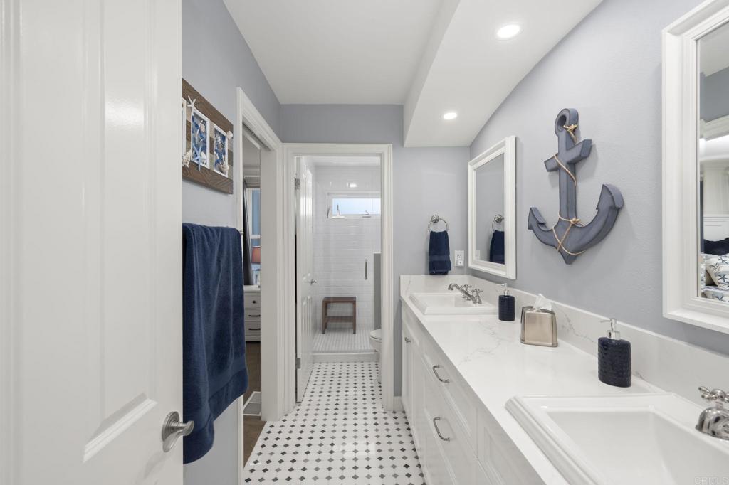 2122 Del Mar Heights Road - photo 17