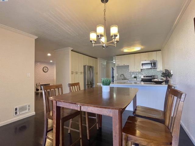 Image 8 of 23 For 14015 Doolittle Drive