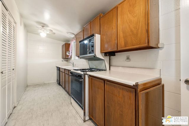 74127 Velardo Drive, Palm Desert CA: https://media.crmls.org/mediaz/c2854181-374c-4322-b406-7622a724ef84.jpg