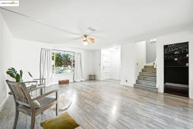 1814 Wildbrook CT, Concord CA: https://media.crmls.org/mediaz/c286425f-6e59-4ec7-b3a9-2ce61cea769e.jpg