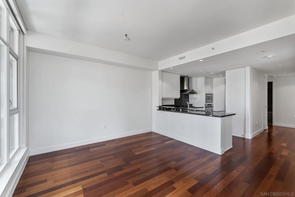 1199 Pacific Hwy - photo 9