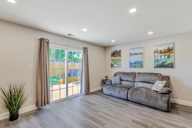 2592 Amethyst Drive, Santa Clara CA: https://media.crmls.org/mediaz/c286f131-de14-4a22-9058-2039cad723de.jpg