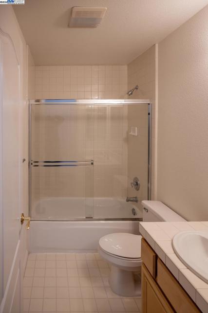Image 6 of 24 For 343 Lower Vintners Cir