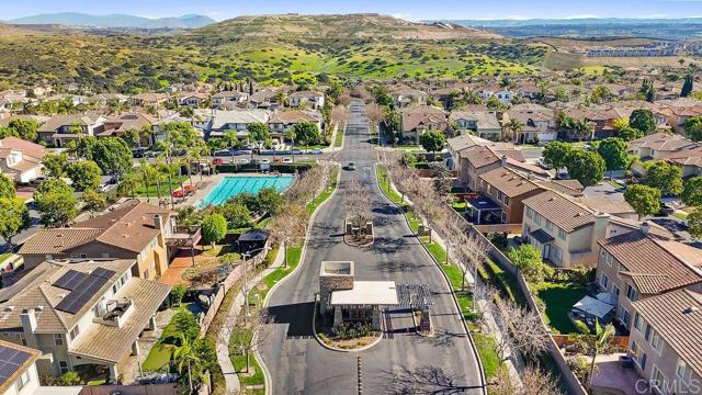 Detail Gallery Image 40 of 44 For 1004 Red Granite Rd, Chula Vista,  CA 91913 - 5 Beds | 4/1 Baths