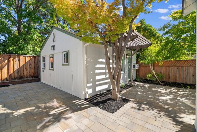 1730 Guinda Street, Palo Alto CA: https://media.crmls.org/mediaz/c28982eb-599e-4922-8214-b4f6e19184ad.jpg