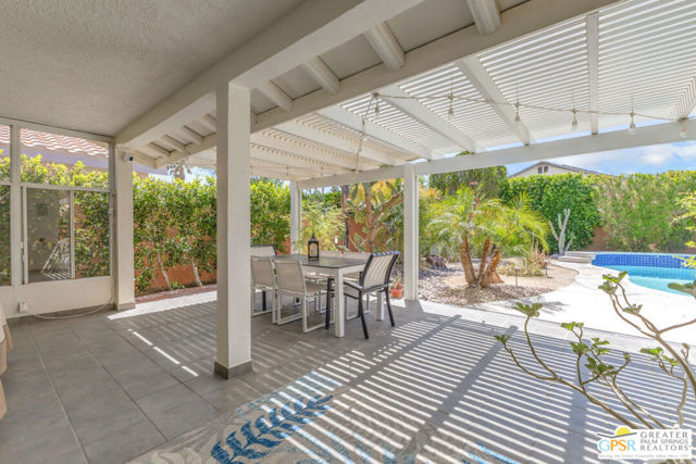 30005 Avenida Alvera, Cathedral City CA: https://media.crmls.org/mediaz/c28adf78-ff2a-49dd-8489-fd9fdf3b0633.jpg