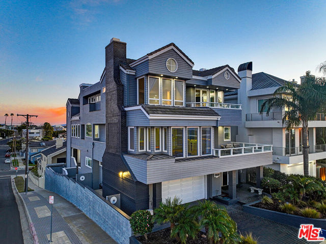 7800 Veragua Drive, Playa del Rey CA: https://media.crmls.org/mediaz/c28b06a5-8abf-4c87-b2df-8481e64a51cc.jpg