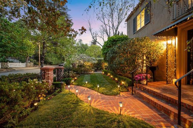 526 W Poplar Avenue, San Mateo CA: https://media.crmls.org/mediaz/c28c7239-65cb-4514-8939-ca9eab13f4f3.jpg