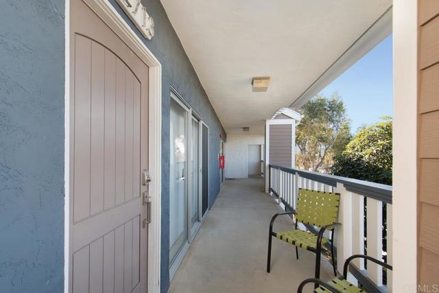 Detail Gallery Image 6 of 18 For 2713 Camino Del Mar, Del Mar,  CA 92014 - 2 Beds | 2 Baths