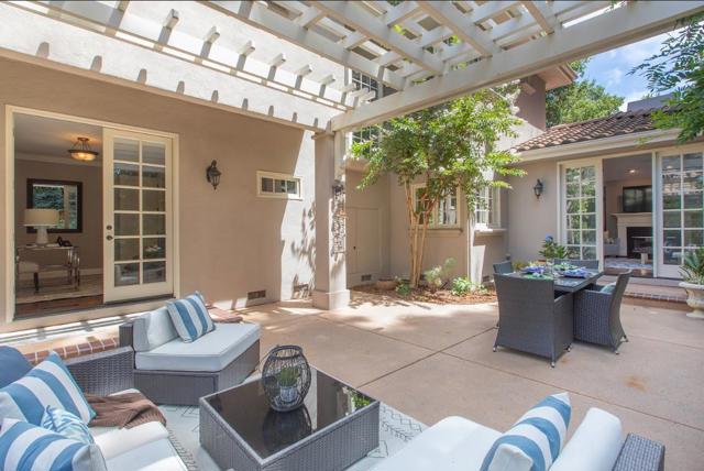 158 Seminary Drive, Menlo Park CA: https://media.crmls.org/mediaz/c28d4027-5bd1-4a93-a0bc-248fa5df530b.jpg