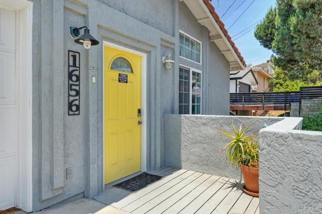1656 Maria Avenue, Spring Valley CA: https://media.crmls.org/mediaz/c28dcc53-d87d-4f1e-8af8-d10d36f6455e.jpg