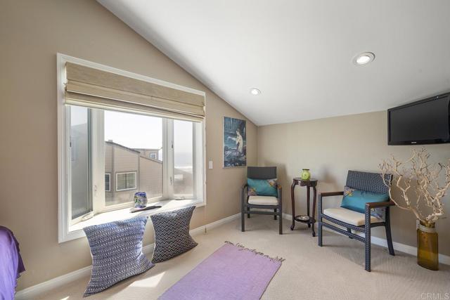 1744 Tattenham Road, Encinitas CA: https://media.crmls.org/mediaz/c28e007d-7413-43be-9b10-df5a358fc36b.jpg