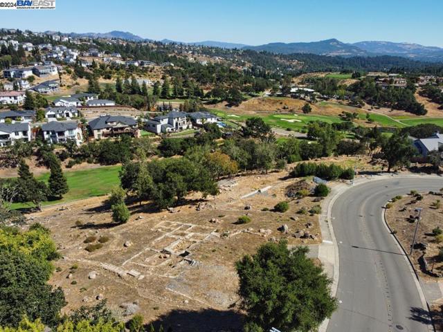Image 11 of 16 For 3776 Skyfarm Dr