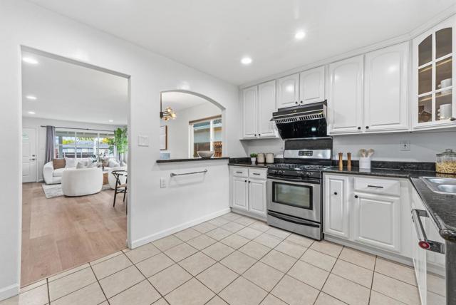716 Kiely Boulevard, Santa Clara CA: https://media.crmls.org/mediaz/c28f2c23-53ba-4849-b719-5dccf4fc17ff.jpg
