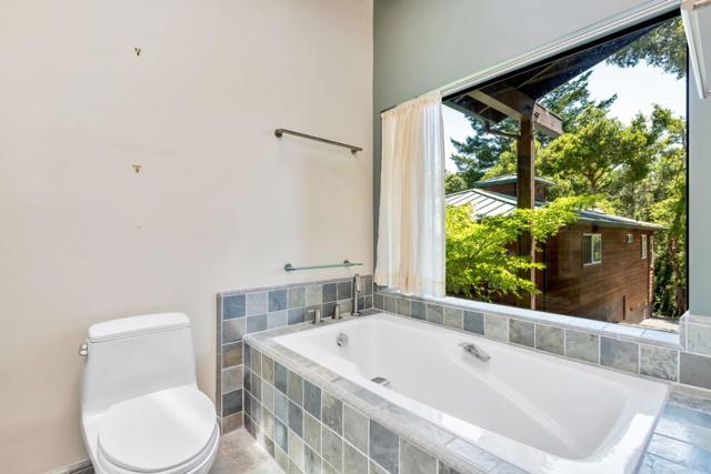 950 Oak Ridge Road, Los Gatos CA: https://media.crmls.org/mediaz/c28fe775-03c9-4055-856f-9f743030d260.jpg
