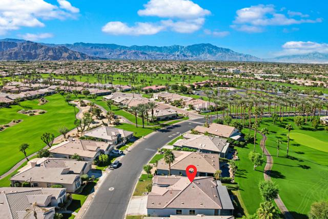 44584 S Heritage Palms Drive, Indio CA: https://media.crmls.org/mediaz/c2907c90-2397-4210-9812-f7a7f374558c.jpg