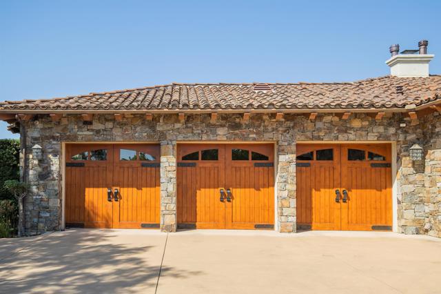 4843 La Jacaranda, Rancho Santa Fe CA: https://media.crmls.org/mediaz/c292d2db-fccd-4f0b-8c7e-187759484a80.jpg