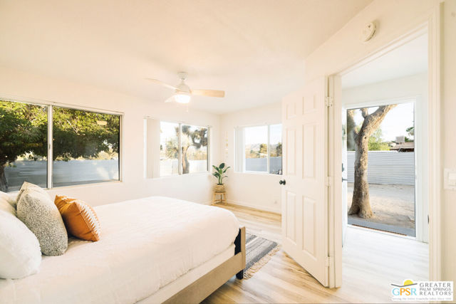 6974 Apache Trail, Yucca Valley CA: https://media.crmls.org/mediaz/c2945a5e-7dd7-4965-8cce-6217d5eebca2.jpg