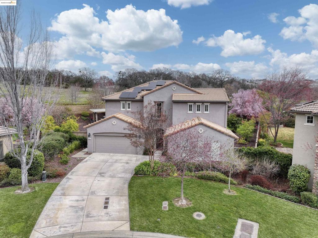 814 Vanderbilt Ct