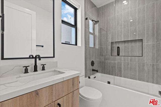 3973 S Budlong Avenue, Los Angeles CA: https://media.crmls.org/mediaz/c2980e98-2f55-49a1-9c77-b6c600c2f8b8.jpg
