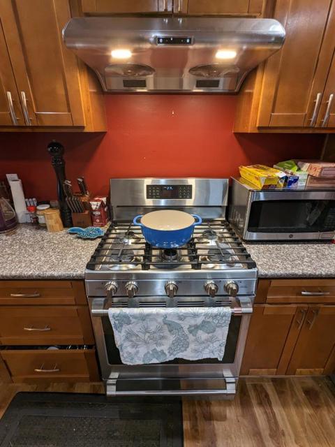 3039 Andrade Avenue, Richmond CA: https://media.crmls.org/mediaz/c2982654-6741-4cd4-9ec6-24b6ed382ebe.jpg