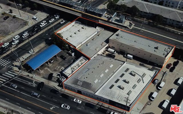5112 W Jefferson Boulevard Los Angeles, California IN ESCROW SUBJECT TO OVERBID PROCESS IN BANKRUPTCY COURT. BUYER IS IN DUE DILIGENCE PERIOD AND WE WILL BE POSTING OVERBID COURT DATE UPON REMOVAL OF DUE DILIGENCE CONTINGENCY. 2 Industrial bow truss warehouses on Jefferson and a newer 2-story building in the back . The back building has office and warehouse on the second floor and the first floor is warehouse with tuck under parking. Also for sale with this property is 3409-3421 S. La Brea Ave. which consists of a retail building with a warehouse building behind it. The properties are being sold together as a portfolio. The La Brea property is retail with a beautiful warehouse in the back that is approx. All tenants are month to month. PHASE 1 & PHASE 2 recently completed with a clean bill of health. No action required. The square footage shown in MLS is estimated and for both parcels (all 5 buildings). Brokers & Broker's Agents make no representations or warranties, express or implied, as to the accuracy of the information that has been provided to them. Square footage is according to various estimations listed online, MLS Tax information, CoStar, and/or other sources. Buyer and Buyer's Agents/Broker(s) to verify.