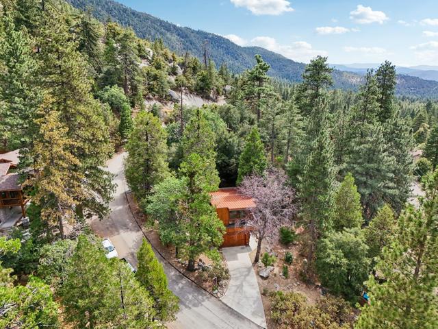 55491 Howland, Idyllwild CA: https://media.crmls.org/mediaz/c29a5278-db92-47f7-81b0-56a25c4fc67e.jpg