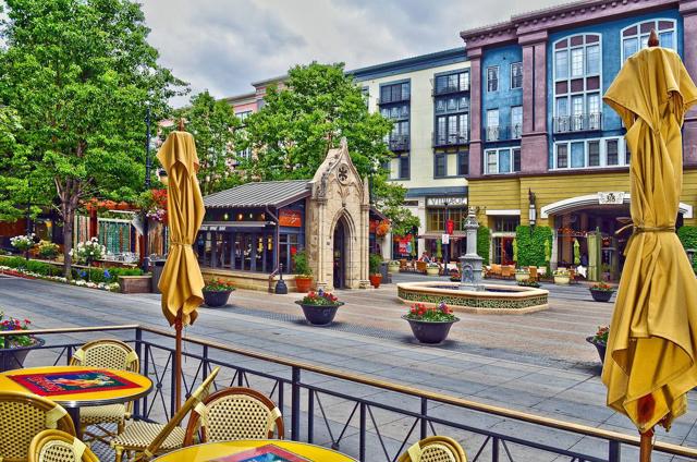 333 Santana Row, San Jose CA: https://media.crmls.org/mediaz/c29ab73e-bcf2-41d7-a7a9-86b7003f1a34.jpg