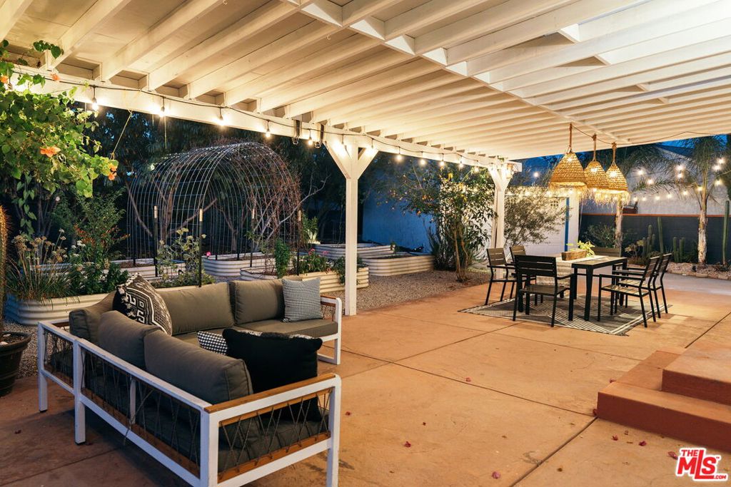 14135 Glamis Street