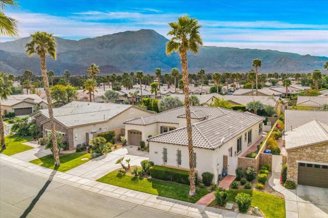61255 Portulaca Drive, La Quinta CA: https://media.crmls.org/mediaz/c29b1809-ee87-4b54-aee7-9778f5c3e150.jpg