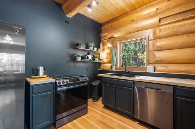 Image 13 of 92 For 31231 Lake Ridge Drive