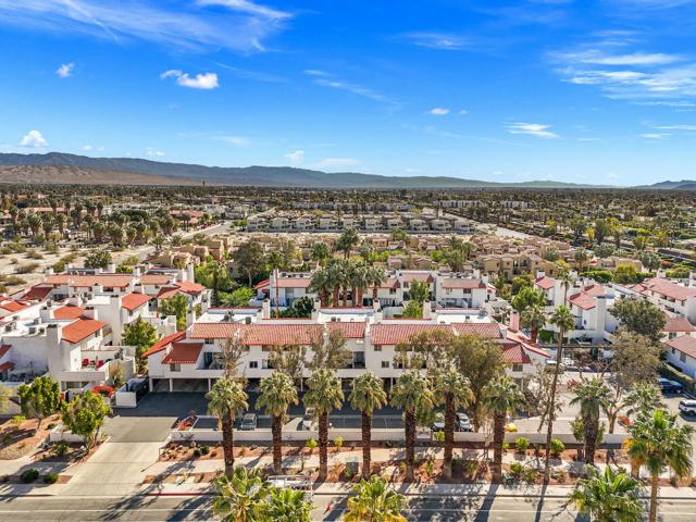 280 South Avenida Caballeros, Palm Springs CA: https://media.crmls.org/mediaz/c29f3d88-c96d-48cd-b711-8089f4982cec.jpg